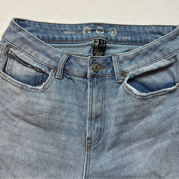 Rewash High Rise Distressed Jeans - Picture 5 of 8